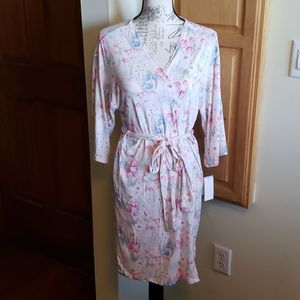 Flora Nikrooz Sz M Pink Tulip and Flower  3/4 Sleeve Short Tie Robe Stretch NWT!